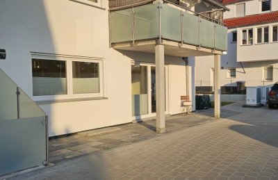 Schöne, lichtdurchflutete 3 Zimmer Wohnung in guter Lage, ohne Makler