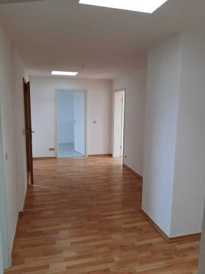 helle DG-Wohnung in Gera