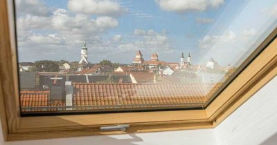 // Mit Weitblick in Wurzen! // Dachgeschoss mit Balkon und EBK ab 11.2025 //