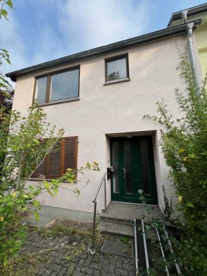 Ruhiges Reihenendhaus in Bonn-Kessenich