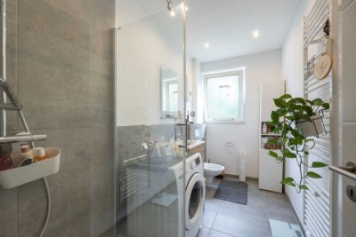 Sanierte 3-Zimmer Wohnung mit Balkon & Einbauküche in Neuss -Rosellen