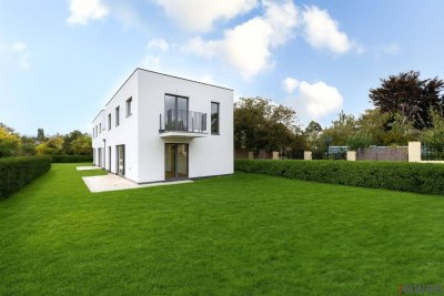 ERSTBEZUG | Exklusive Doppelhaus-Einheit | ca. 353 m² Garten | 4-5 Zimmer | Luftwärmepumpe | 2 KFZ-Stellplätze | 5 Min. ins Zentrum Perchtoldsdorf