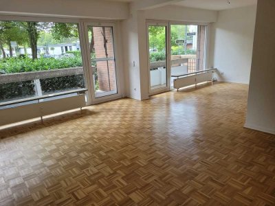 Modernisierte 3-Raum-Garten-Wohnung mit geh. Innenausstattung mit EBK in Düsseldorf