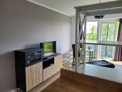 helles, vollständig eingerichtetes Apartment in HH-Eidelstedt mit TG-Platz