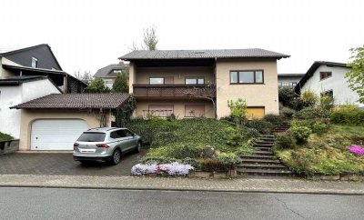 Freistehendes Einfamilienhaus mit ELW in Wallhalben
