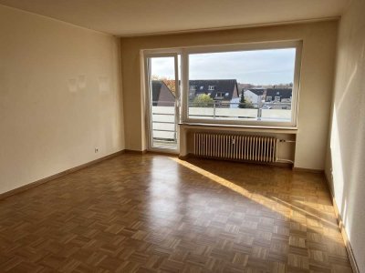 Hochwertige 1-Zimmer-Wohnung mit sep. Küche, Balkon & Tiefgarage