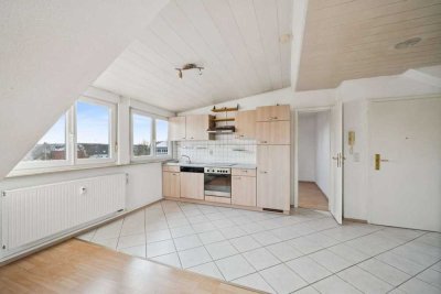 Günstige Gelegenheit! Helle 3-Zimmer-Dachgeschosswohnung auf Erbpachtgrundstück