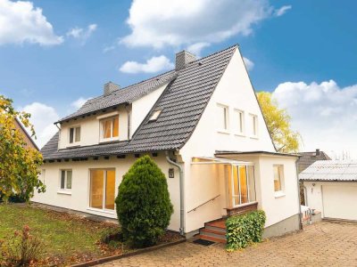 Neuwertiges Traumhaus mit Wald- und Weitblick an Hamburgs Grenze