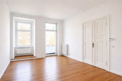 FREIE Altbauperle | Käufer-Provisionsfrei | 3-Zi.-Whg. + Kammer + Balkon auf ca. 105m² in SPANDAU