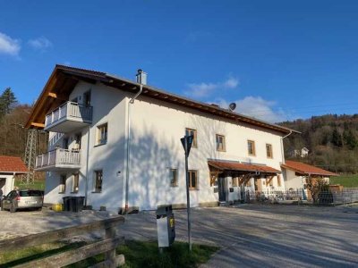 Peißenberg - Wörth 2-Zimmer-Dachgeschosswohnung mit Südbalkon