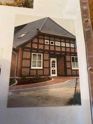 Geräumiges, preiswertes und modernisiertes 10-Raum-Mehrfamilienhaus in Visselhövede