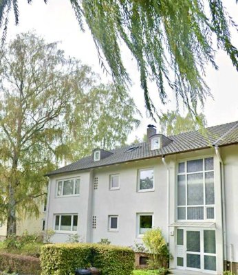 Erstbezug nach Sanierung: 3-Zi.-Dachgeschosswohnung in Misburg-Nord