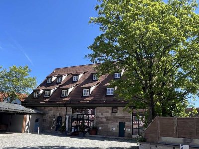 Charmante Wohneinheit im schön renoviertem Sandsteinhaus