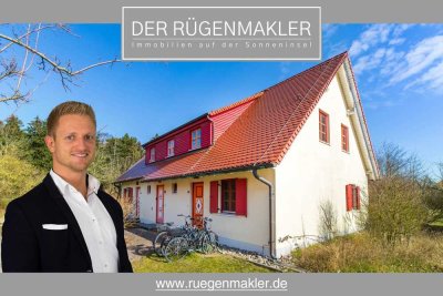 Nur ca. 400m bis zur Ostsee! Gemütliche Dachgeschosswohnung mit PKW-Stellplatz in Dranske-Bakenberg