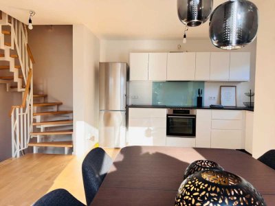 Neu und fein! 3,5 Zimmer Stadthaus mit gehobener Innenausstattung und EBK in München Perlach