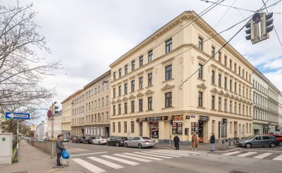 ++RG47++Sanierungsbedürftige 2-Zimmer Altbauwohnung - toller Grundriss