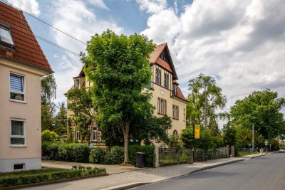freie 4 Zimmerwohnung mit großem Balkon