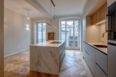Traumhafte 4-Zimmer Wohnung mit Balkon in München Maxvorstadt