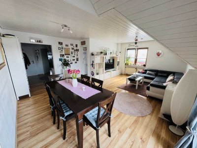Gemütliche und sehr schöne 3,5 Zimmer-Maisonette-Wohnung mit 2 Balkonen in Echterdingen