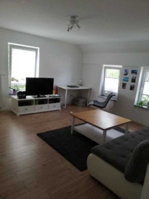 Voll möblierte und sanierte 2-Zimmer-Wohnung mit EBK in zentraler ruhiger Lage in Augsburg