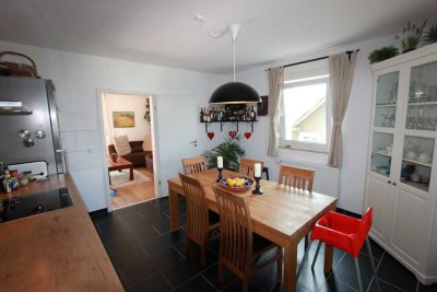 5 Zimmer Wohnung SCHÖN und ZENTRAL in Großen Linden