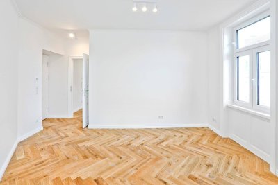 Stilvolle Altbauwohnung mit 2 Zimmer – Wohnen mit Charakter - VIEVIENNE -