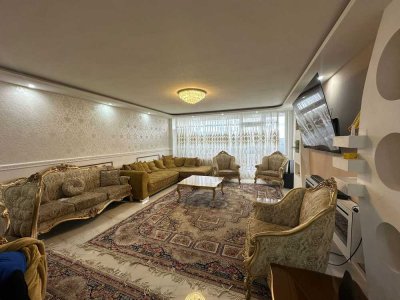 Provisionsfrei ! Moderne, kernsanierte 3-Zimmer Wohnung *Tiefgarage* Balkon