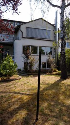 1-Zimmer Apartment im Grünen,  Darmstadt-Bessungen