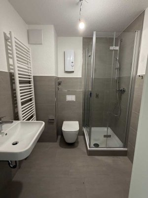 ** Erstbezug nach Modernisierung **