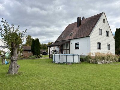 Einfamilienhaus mit Garage in Wang, Ortsteil Thalbach für Gartenliebhaber