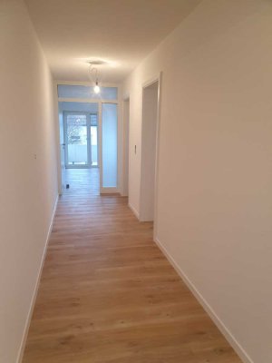 Neuwertige 3-Zimmerwohnung mit Balkon und Einbauküche