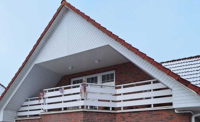 Schnuckelige Oberwohnung, bezugsfrei!