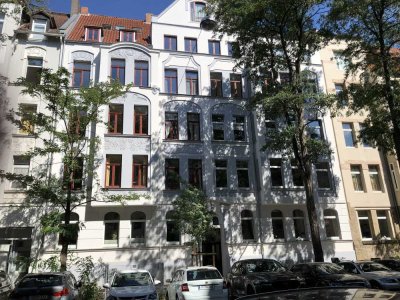Hochwertige, renovierte Jugendstil 4-Zimmer Wohnung im Herzen der List