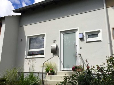 Gepflegtes Einfamilienhaus ruhig gelegen mit grünen Garten / neu isoliertes Dach & Fenster