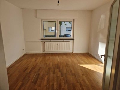 3-Zimmer Wohnung mit Loggia in Mannheim Neuostheim
