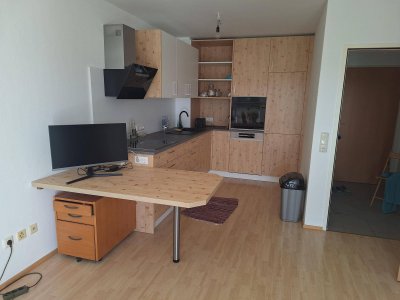 Neue 2-Zimmer Wohnung mit Balkon und Parkplatz