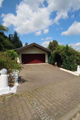 Architektenhaus freistehend mit offener Galerie, offenem Kamin!