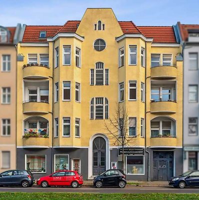 Aufgeteilter Altbau mit Erweiterungspotential