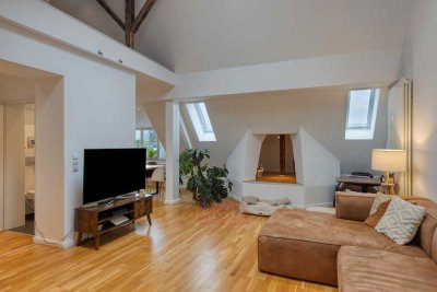 Architektonisches Loft mit Terrasse über den Dächern der Bonner Südstadt