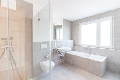 Direkt an der "Outlet-City" Metzingen - Moderne 3-Zi.-Penthouse-Wohnung mit Dachterrasse! *Erstbezug