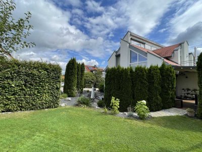 Schöne 2,5 Zi-Wohnung mit Terrasse, eigenem Eingang, 57 qm2 und neuer Küche aus 2021