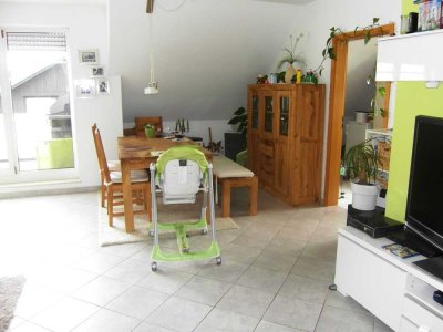 helle 3ZKB-Dachgeschoss Wohnung in Wöllstein