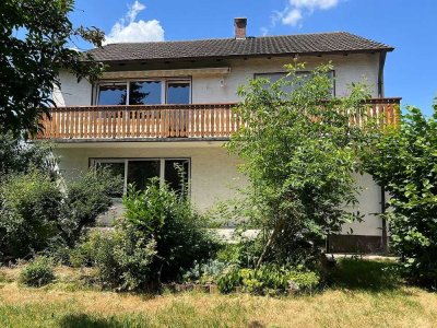 Sofort verfügbares Wohnhaus mit Garage und Garten auf ca.650 m² GF in 86641 Rain!