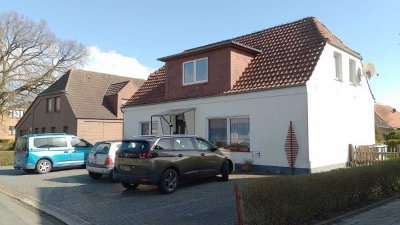 Schönes Mehrfamilienhaus in Butjadingen- Burhave zu verkaufen.