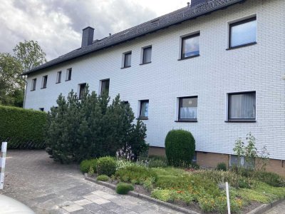 Liebevoll renovierte Dachgeschosswohnung 3 Zimmer, Küche, Wannenbad für Single in BS-Kanzlerfeld