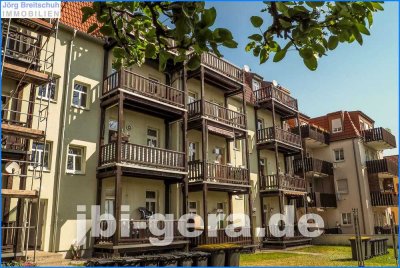 Zentrale 2-Zi. Wohnung im Niedrigenergiehaus (B) , Fernwärme mit Balkon in Zwickau zum Eigennutz