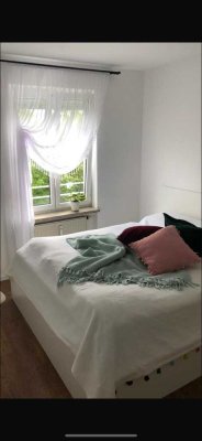 MÖBILIERT: 2-Zimmer-Wohnung mit Balkon in Neuhausen