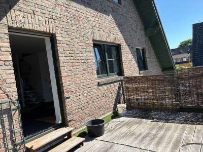 Düsseldorf Oberbilk  " Neuausbau " Wunderschöne 2 Zimmer Wohnung mit Dachterrasse