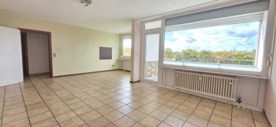 Wohnung mit Weitblick, Balkon und Garage!