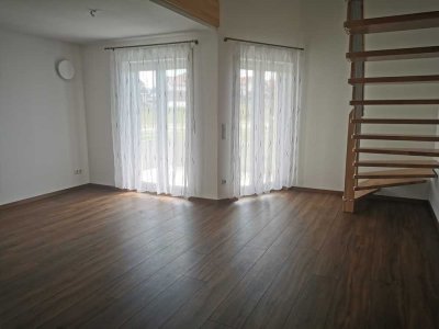 Helle und großzügige Maisonette-Wohnung mit Galerie